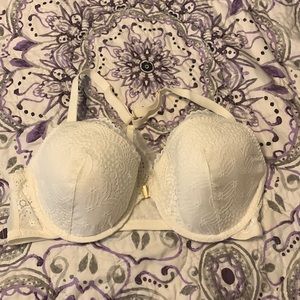 Front close lace bra